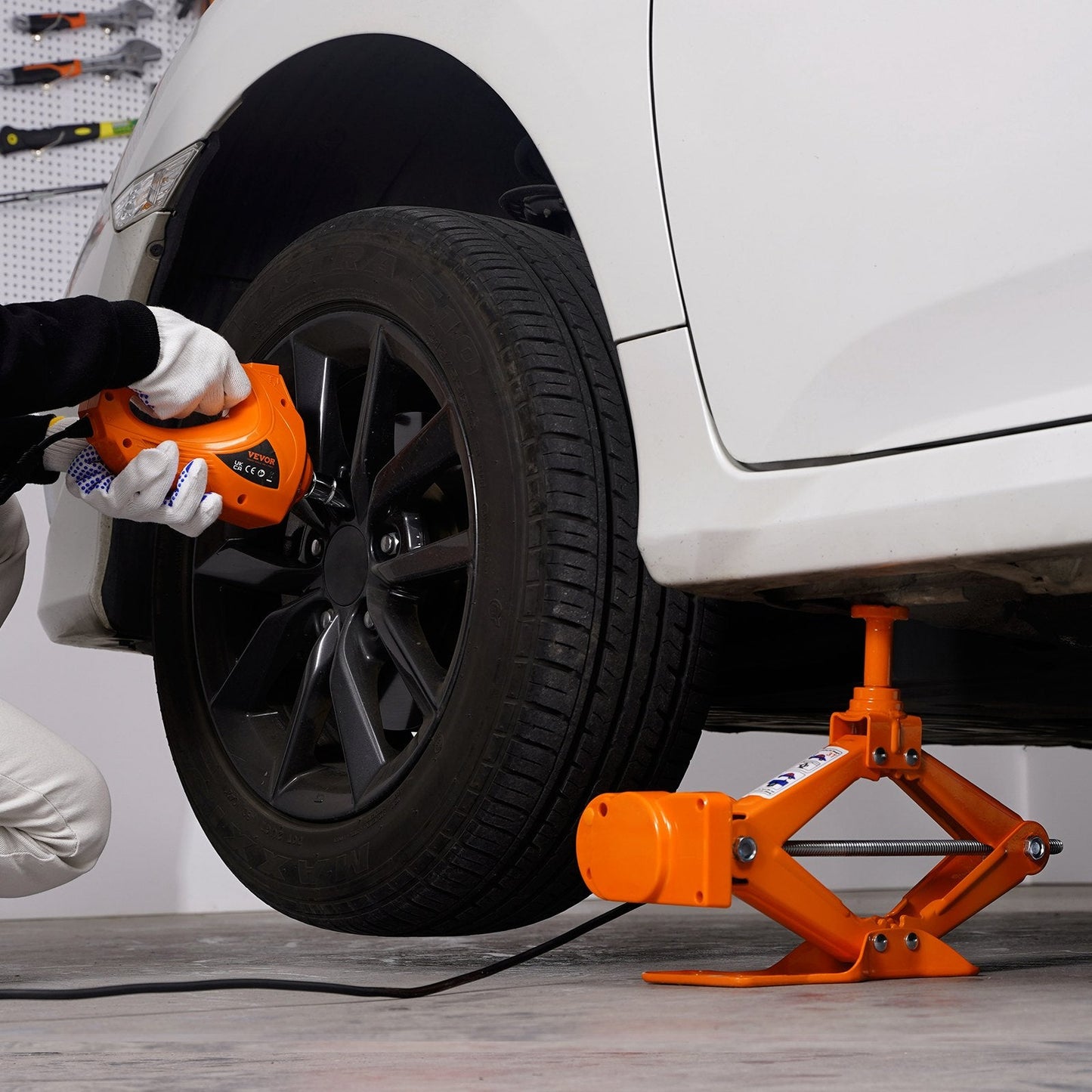 VEVOR Electric Car Jack, 3 Tons  6600 Lbs Scissor Jack With Electric